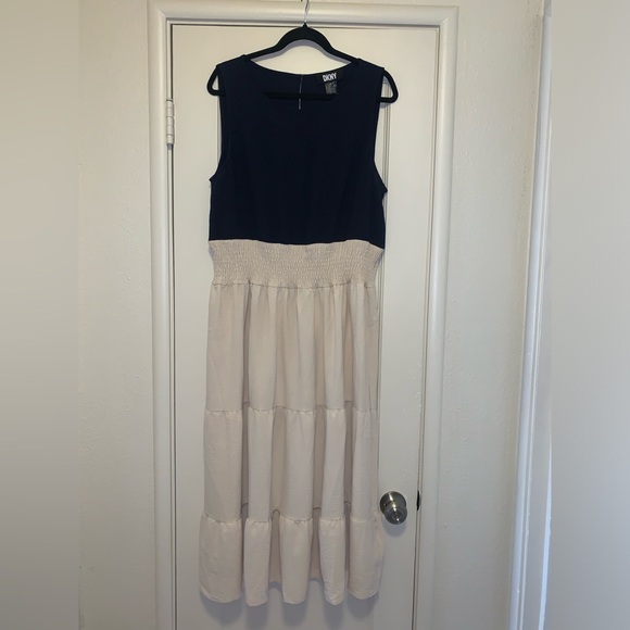 DKNY MAXI DRESS - Picture 1 of 3